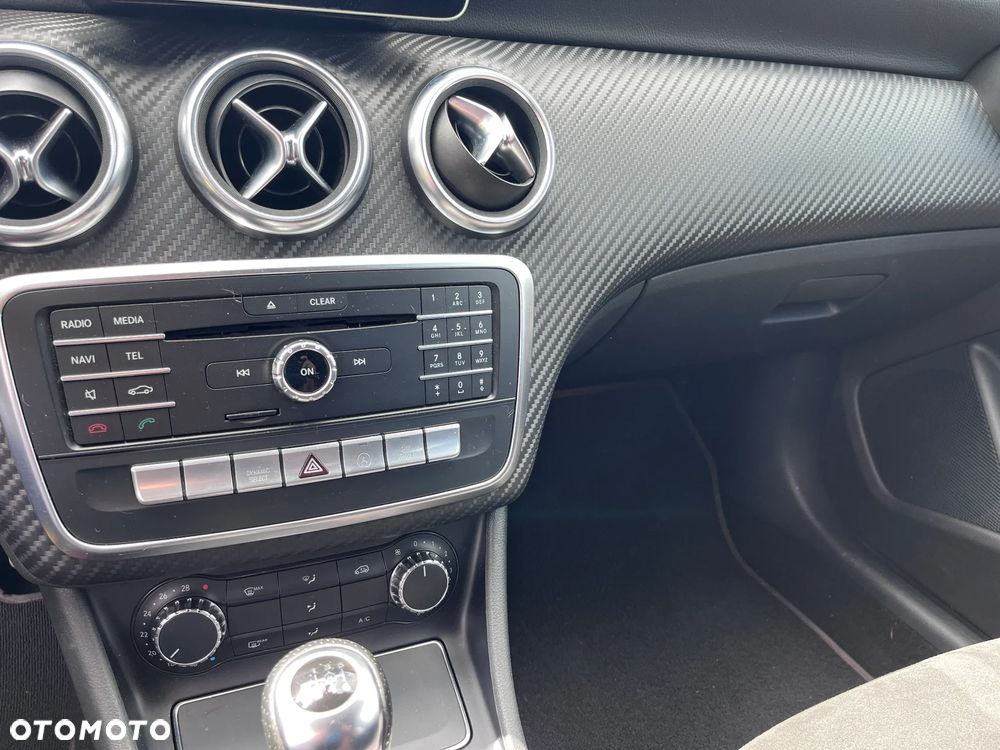 Mercedes-Benz Klasa A 160 AMG Line - 37