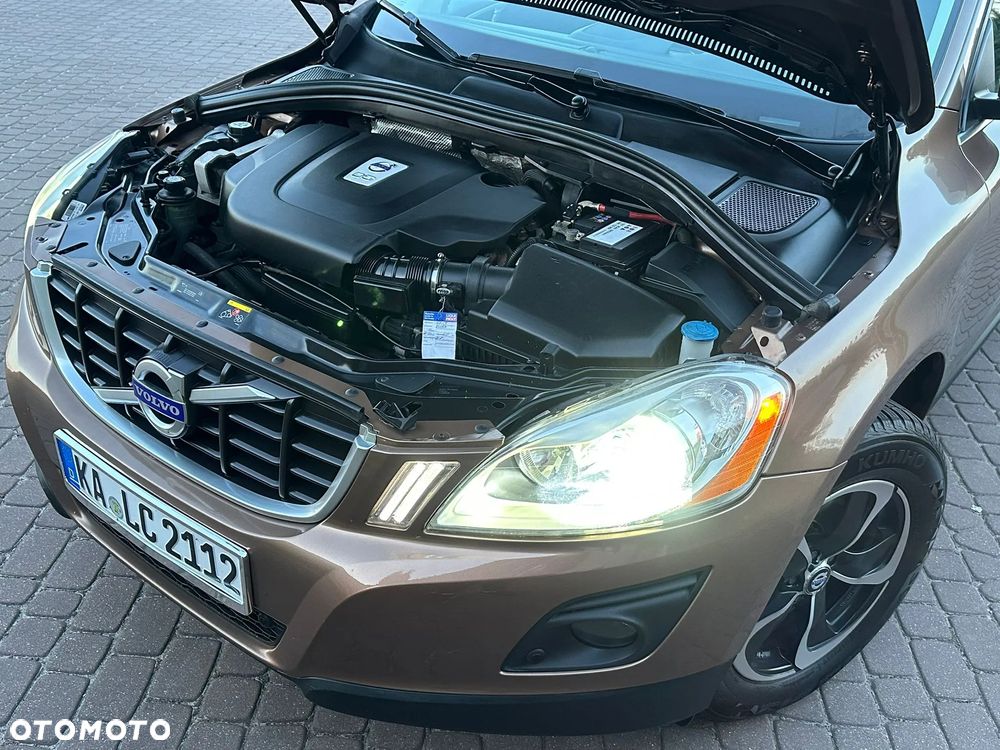 Volvo XC 60 2.4D DRIVe - 11