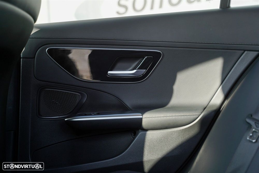 Mercedes-Benz C 300 - 12