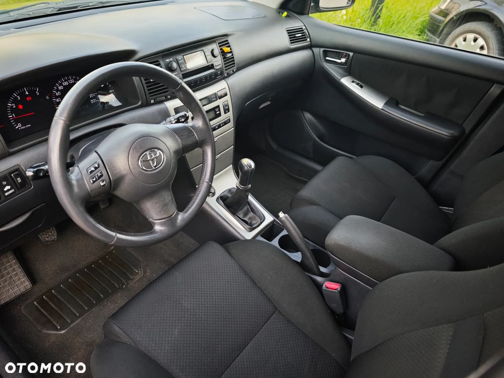 Toyota Corolla 2.0 D-4D Executive - 23