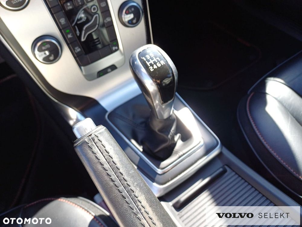 Volvo V40 - 17