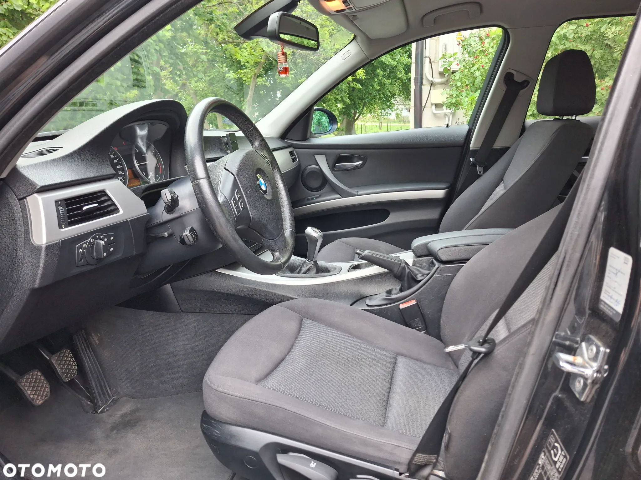 BMW Seria 3 318d - 18
