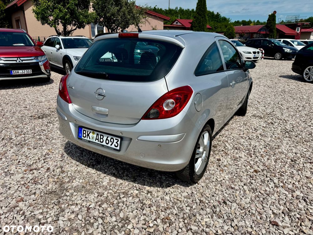 Opel Corsa - 12