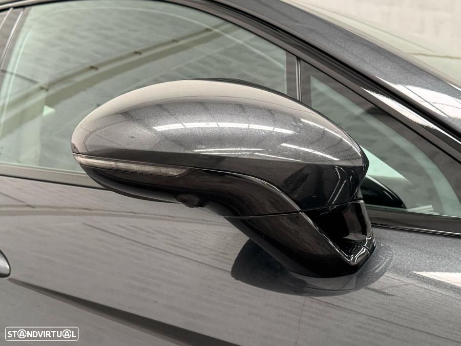 Porsche Panamera 4 E-Hybrid - 13