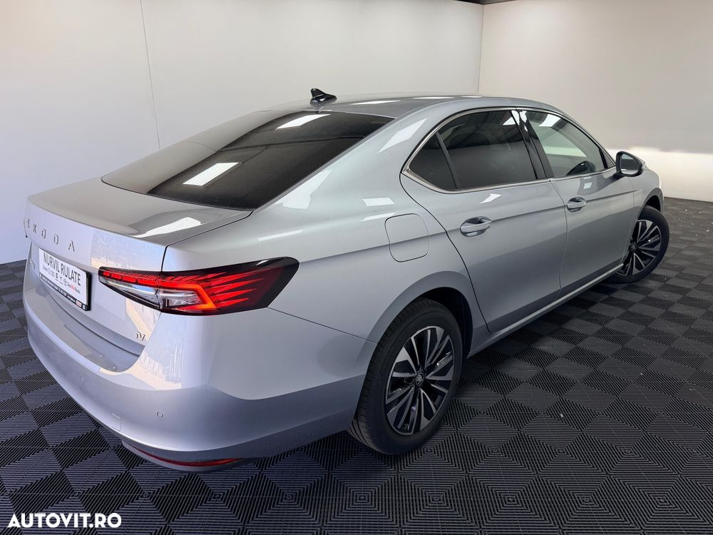 SKODA Superb 2025 — imagine 21