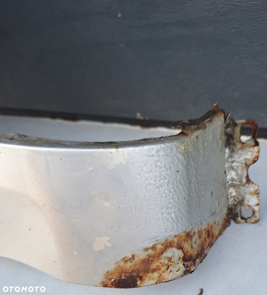 BŁOTNIK PRZEDNI PRAWY - OPEL CORSA D /  SREBRNY-Z157 - 2