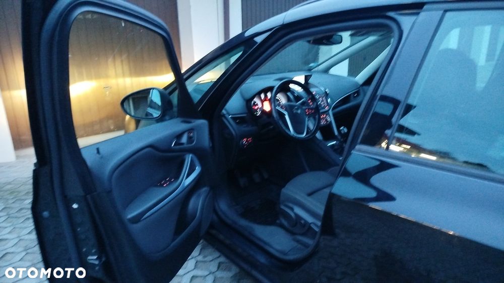 Opel Zafira 2013 photo 3