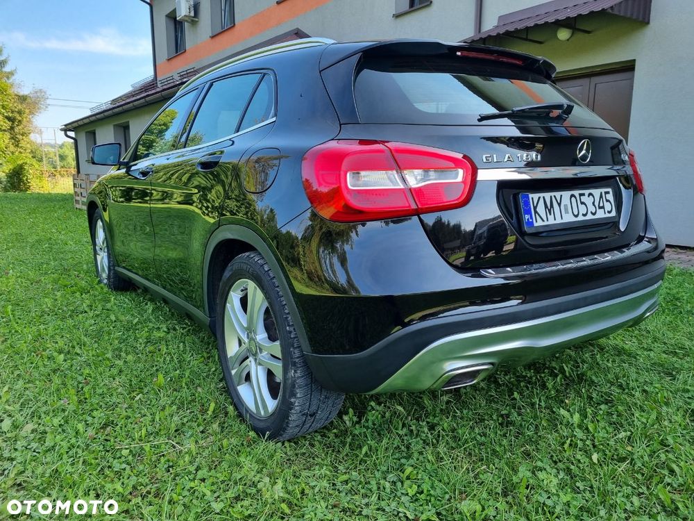 Mercedes-Benz GLA 180 (CDI) d - 2