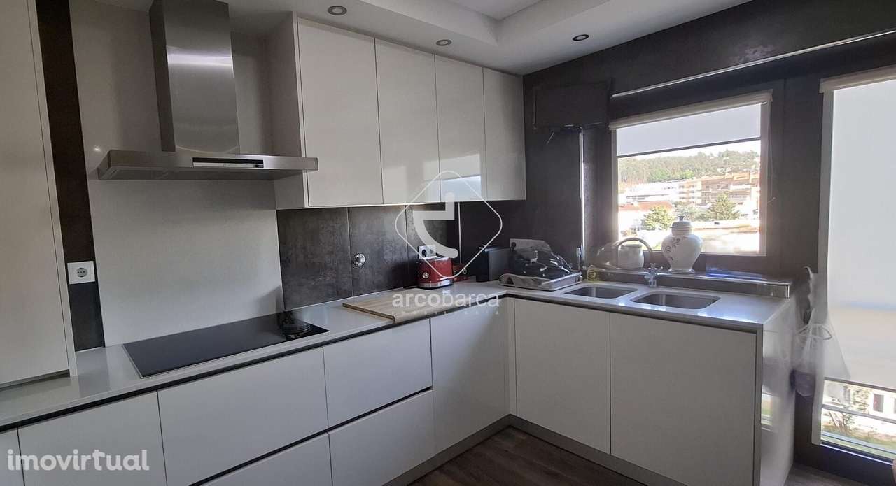 Apartamento T5 Duplex c/terraço  (Junto ao Continente) - Grande imagem: 4/47