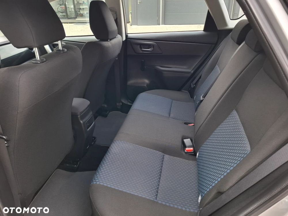 Toyota Auris 1.6 Edition - 8