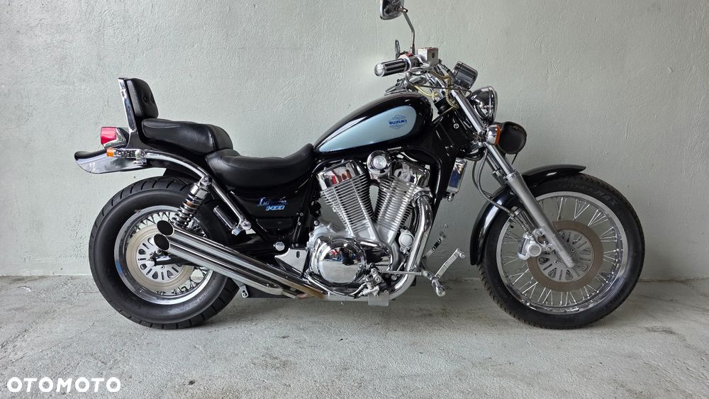 Suzuki Intruder