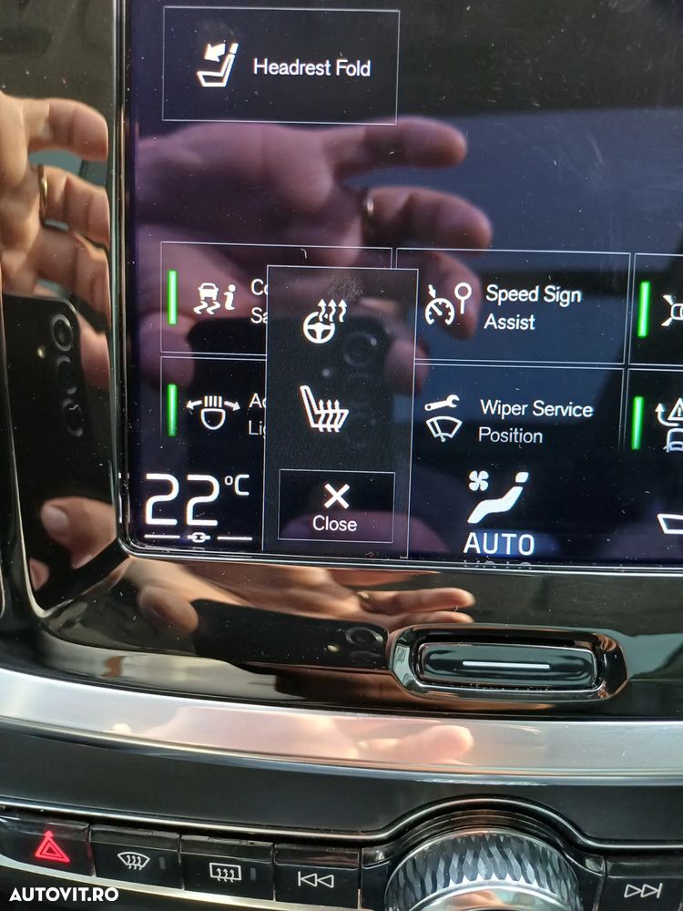 Volvo V60 B4 MHEV AT8 FWD Momentum - 16