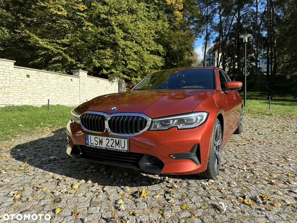 BMW Seria 3 330i Sport Line - 3