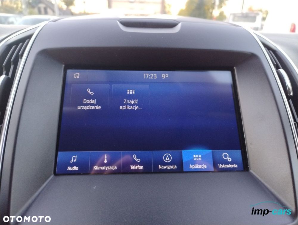 Ford S-Max - 11