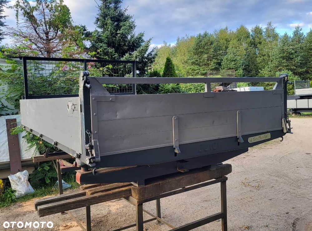 Kiper Wywrot Pompa Elektryczna 12 Volt Iveco Daily  Kia Nissan  Ducato Ford Mercedes - 12