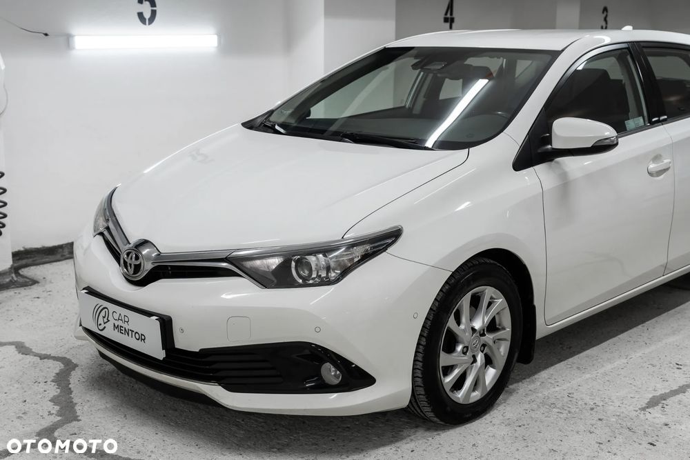 Toyota Auris 1.4 D-4D Premium - 7