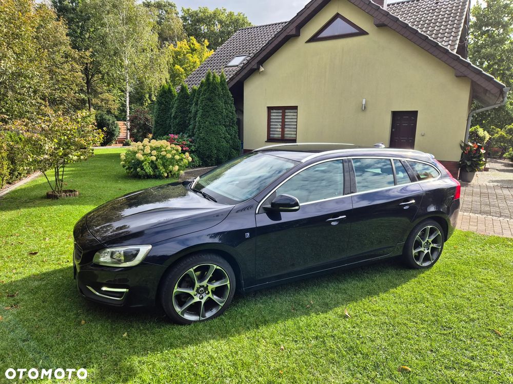 Volvo V60 D3 Drive-E Ocean Race - 1