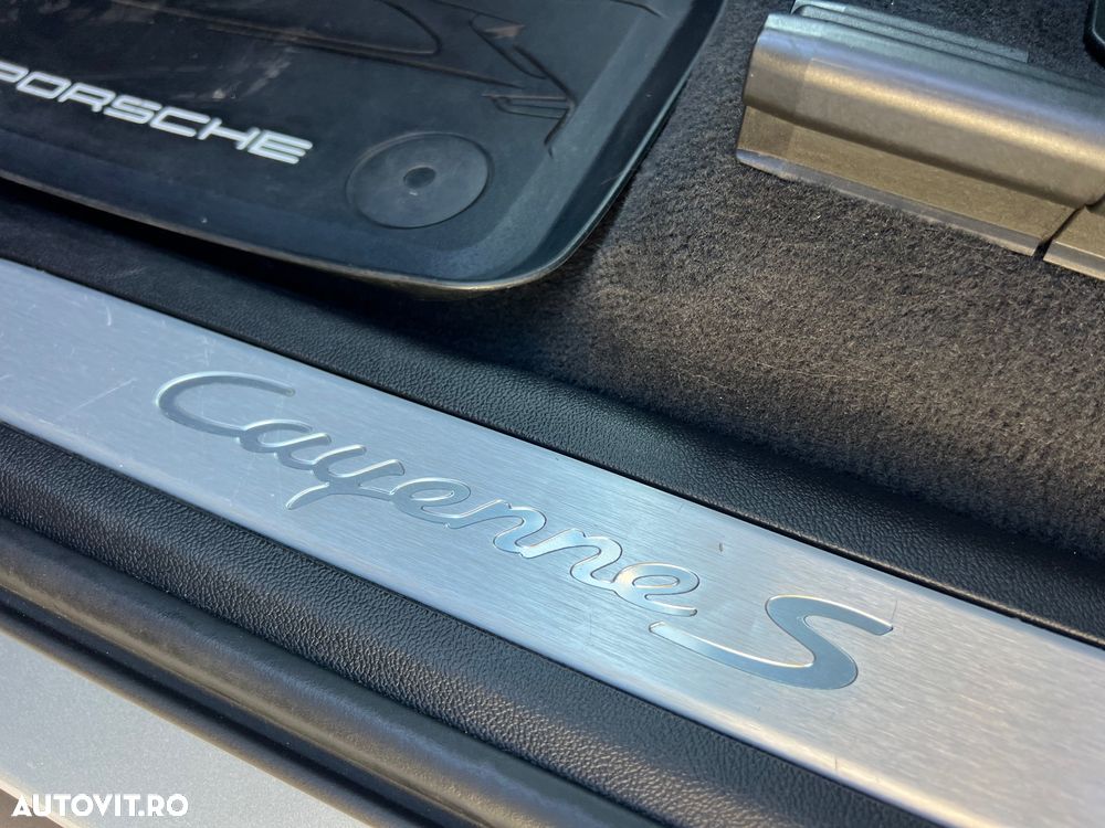Porsche Cayenne Coupe S - 37