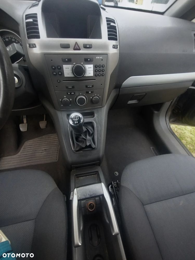 Opel Zafira - 7