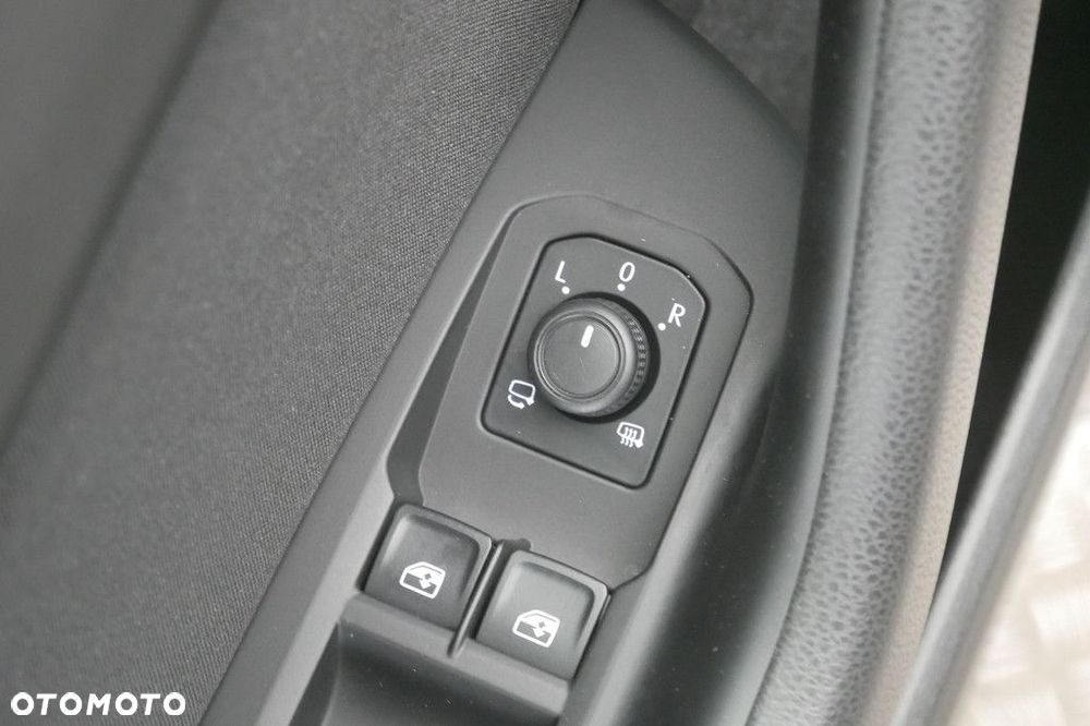 Volkswagen Passat 2.0 TSI Business DSG - 29
