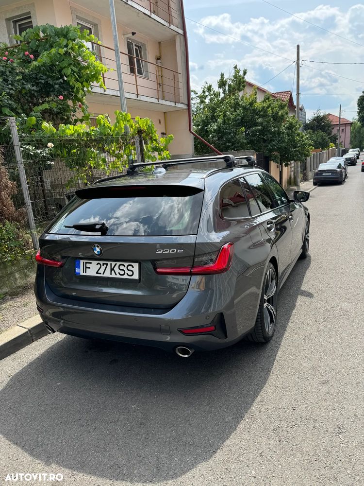 BMW Seria 3 330e Aut. Sport Line - 2