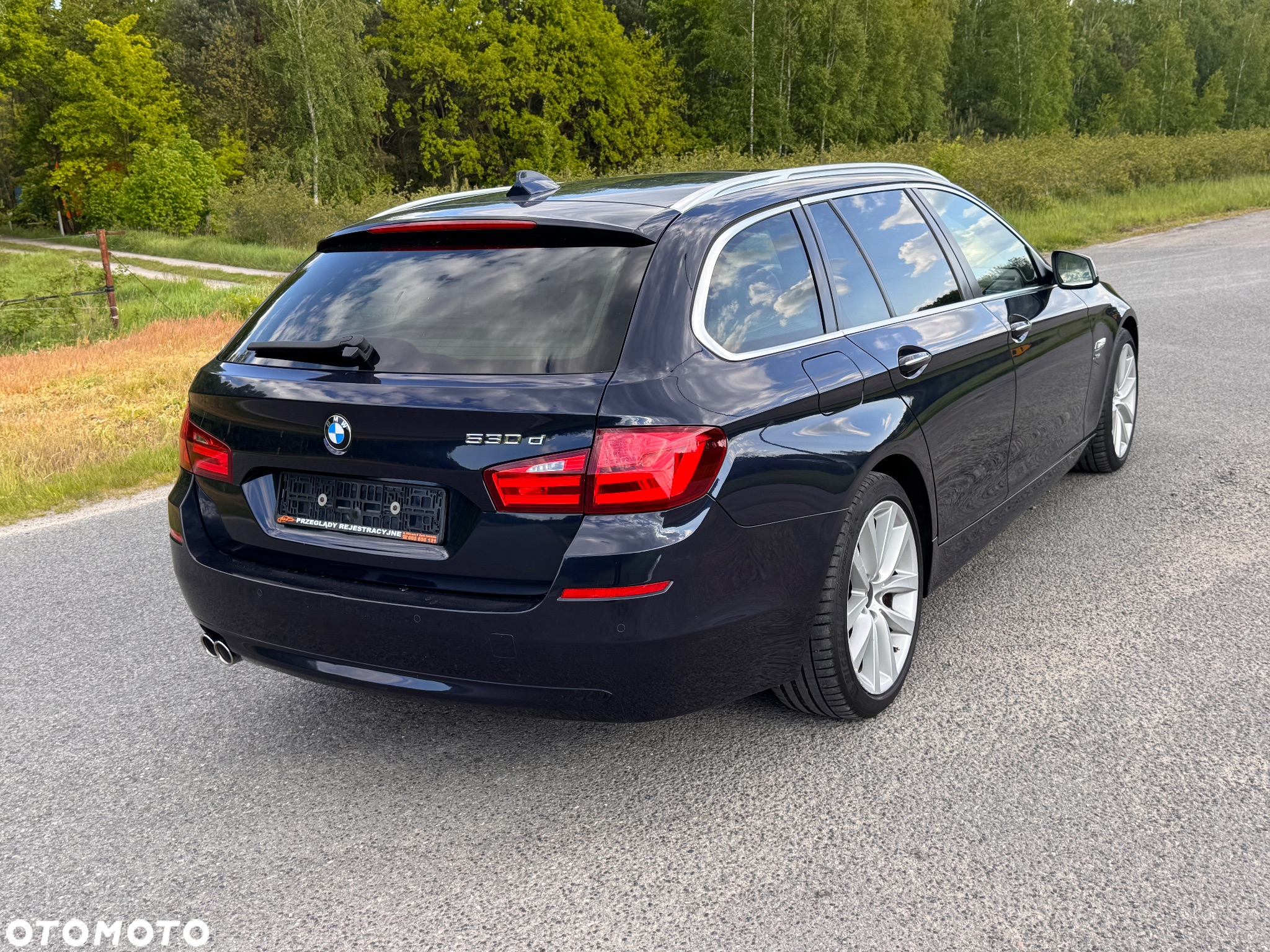 BMW Seria 5 530d xDrive Touring Luxury Line - 11