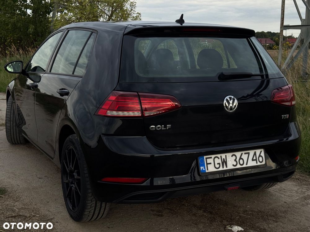 Volkswagen Golf - 4
