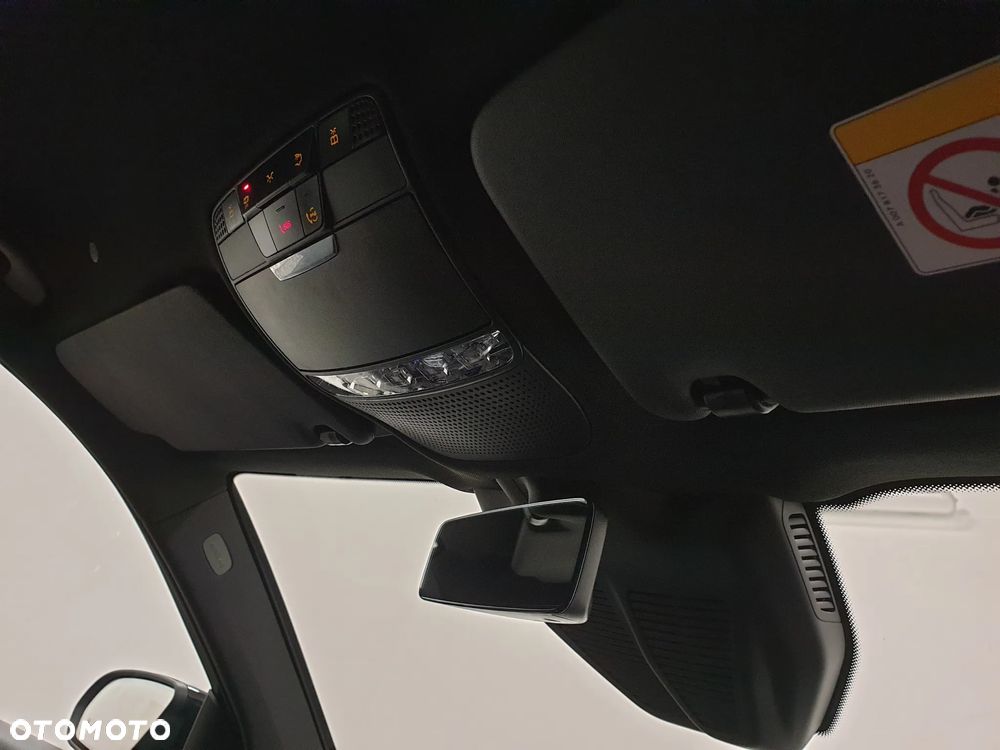 Mercedes-Benz GLC 300 de 4Matic 9G-TRONIC AMG Line Plus - 35