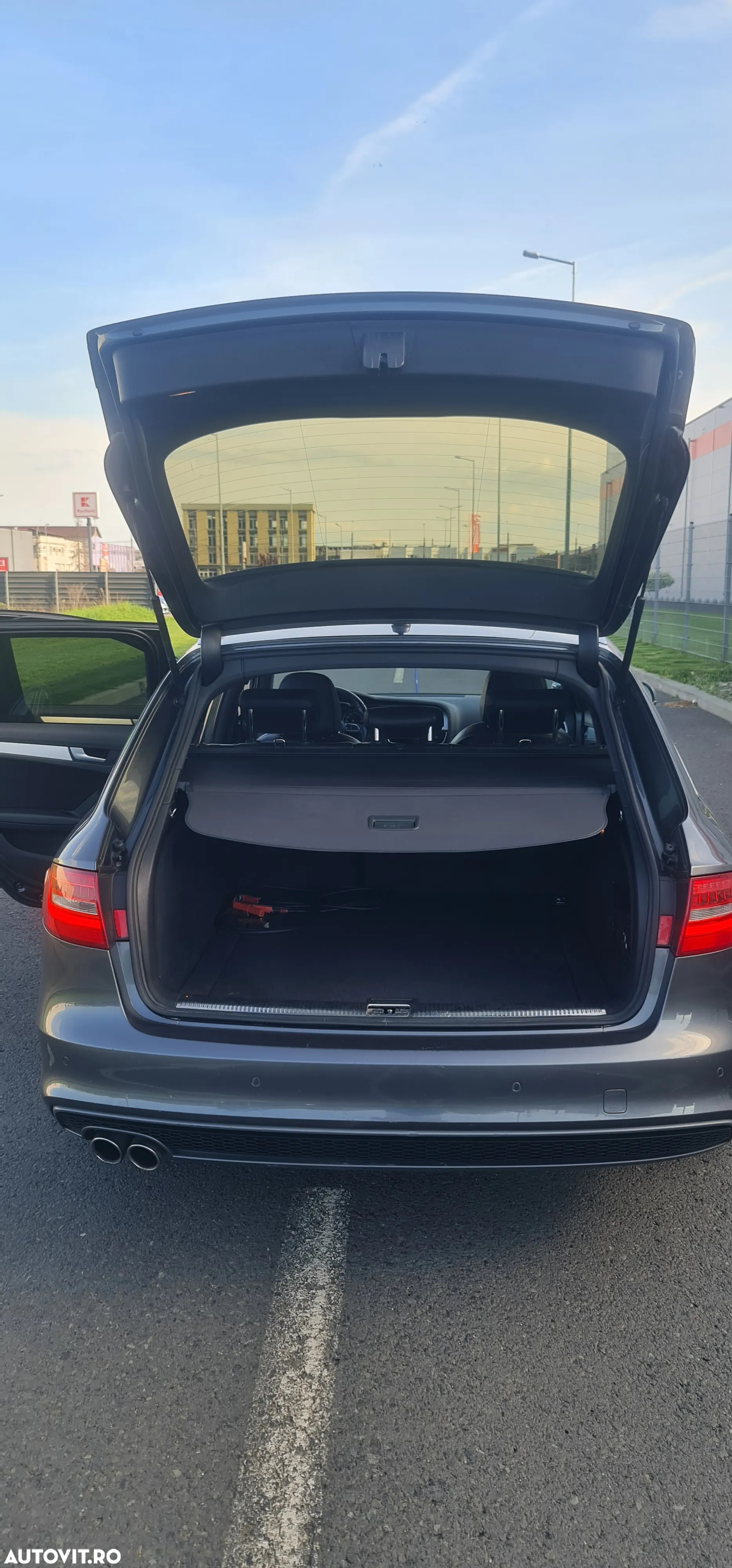 Audi A4 Avant 2.0 TDI DPF clean diesel multitronic S line Sportpaket - 20