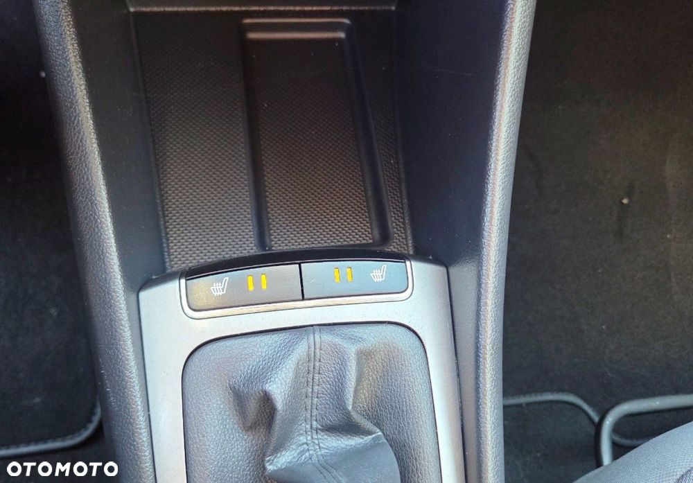 Kia Rio - 20