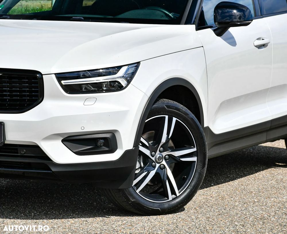 Volvo XC 40 D4 AWD Geartronic R-Design - 30