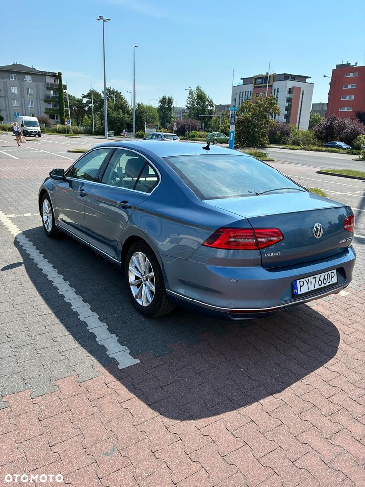 Volkswagen Passat - 3