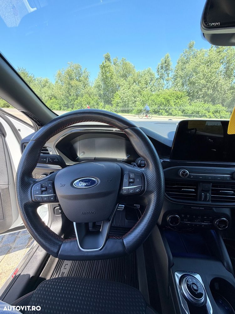 Ford Focus 1.5 TDCi ST-Line - 7