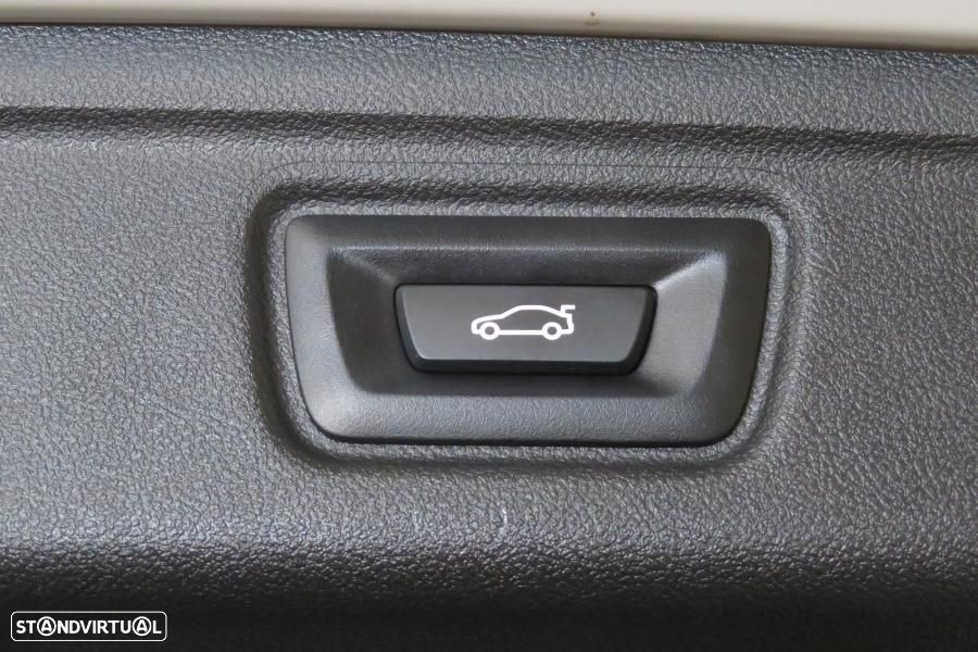 BMW 320 e Corporate Edition Auto - 31