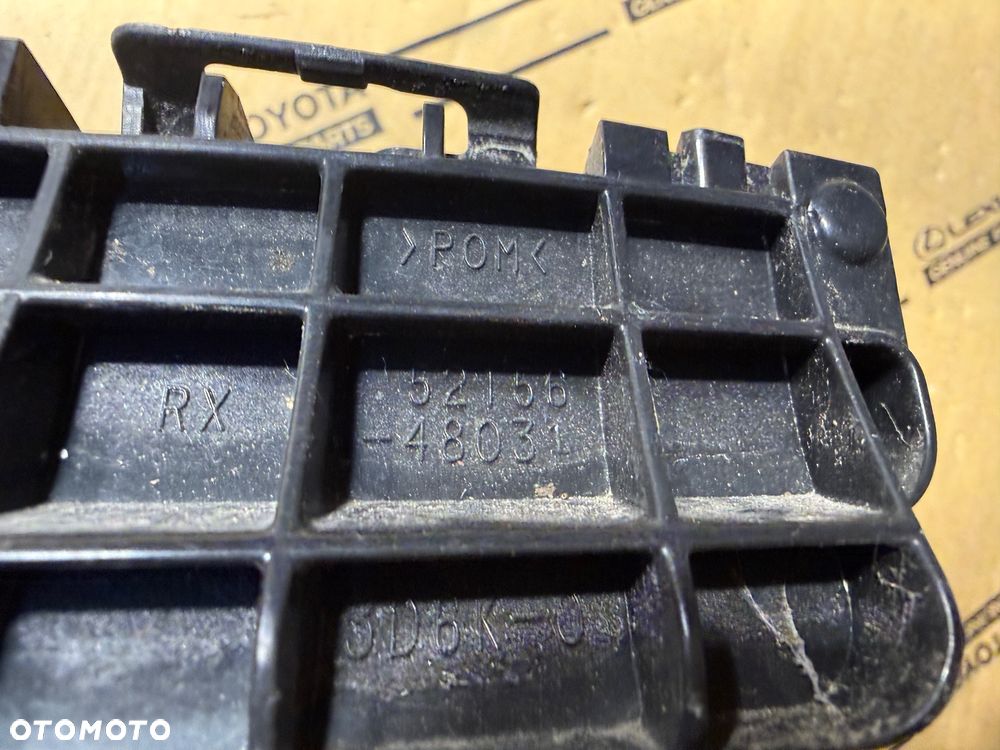 Ślizg zderzaka lewy tył Lexus RX450h 09-15r. Nr. 52156-48031. - 2