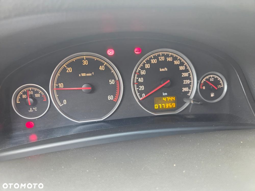 Opel Vectra 1.9 CDTI Cosmo - 9
