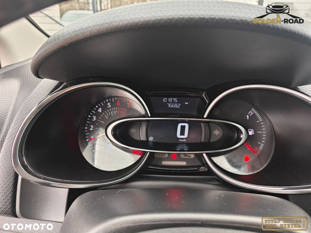 Renault Clio - 22
