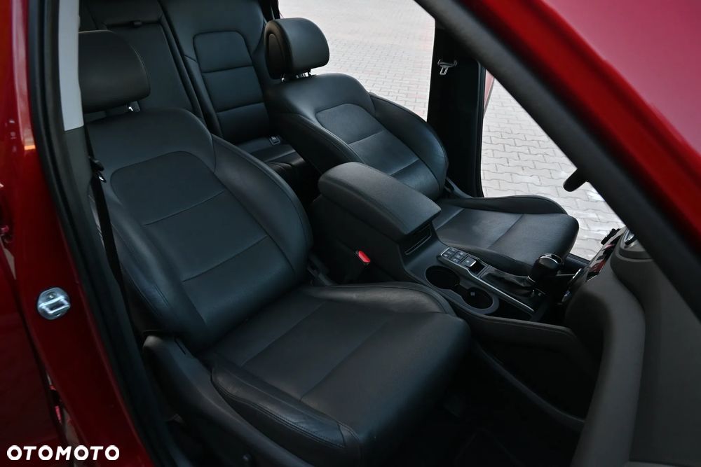 Hyundai Tucson 2.0 CRDI 4WD Automatik Premium - 27