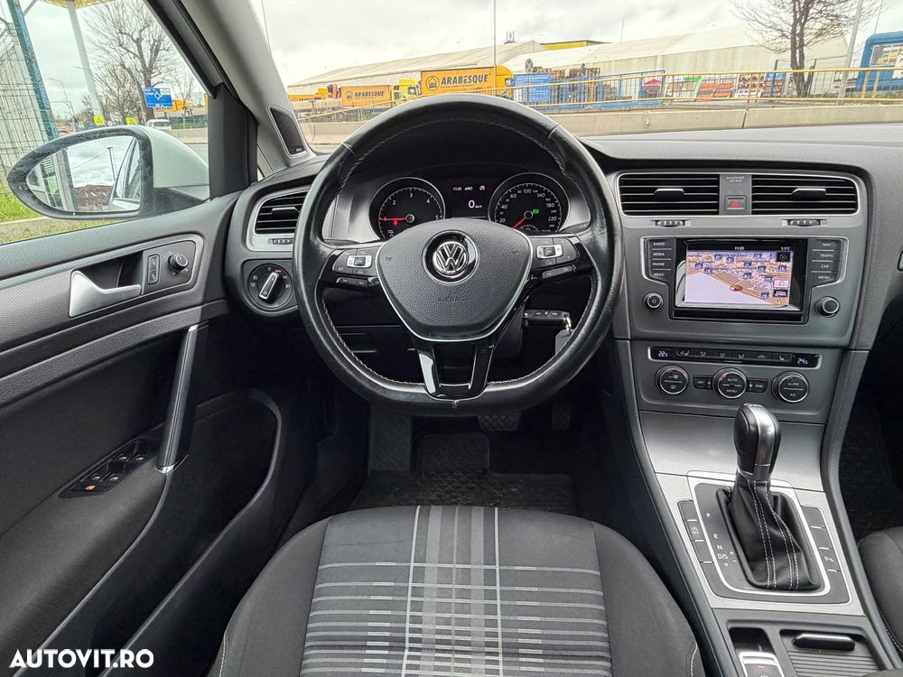 Volkswagen Golf 1.6 TDI BlueMotion Technology DSG Cup - 24