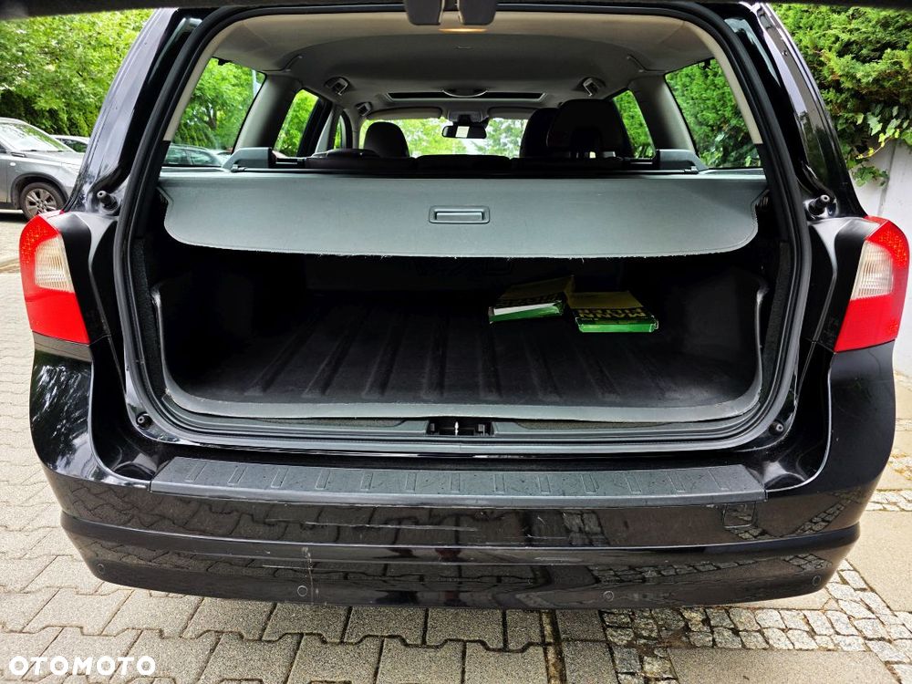 Volvo V70 D3 Summum - 13