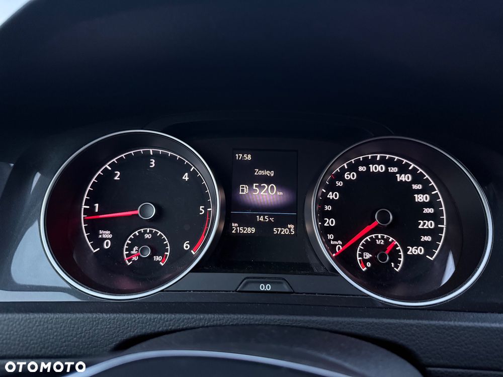 Volkswagen Golf - 11