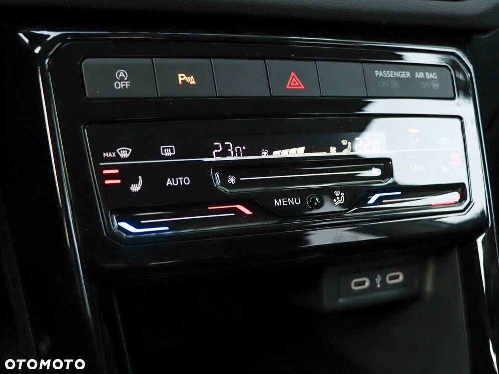 Volkswagen T-Cross - 21