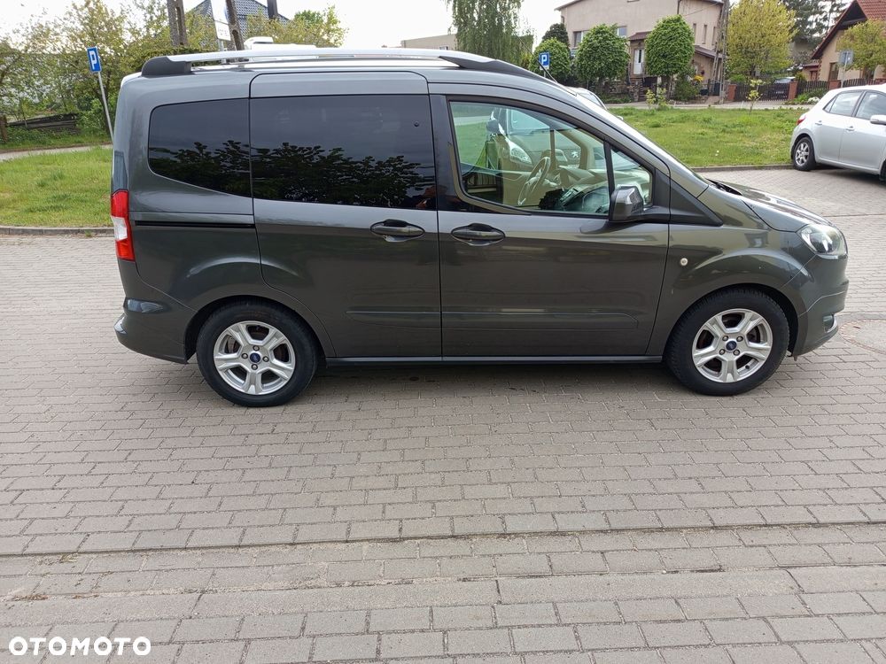 Ford Tourneo Courier - 5