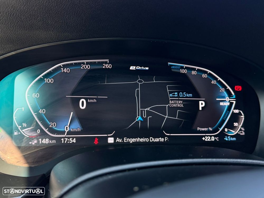 BMW 520 e Pack M - 32