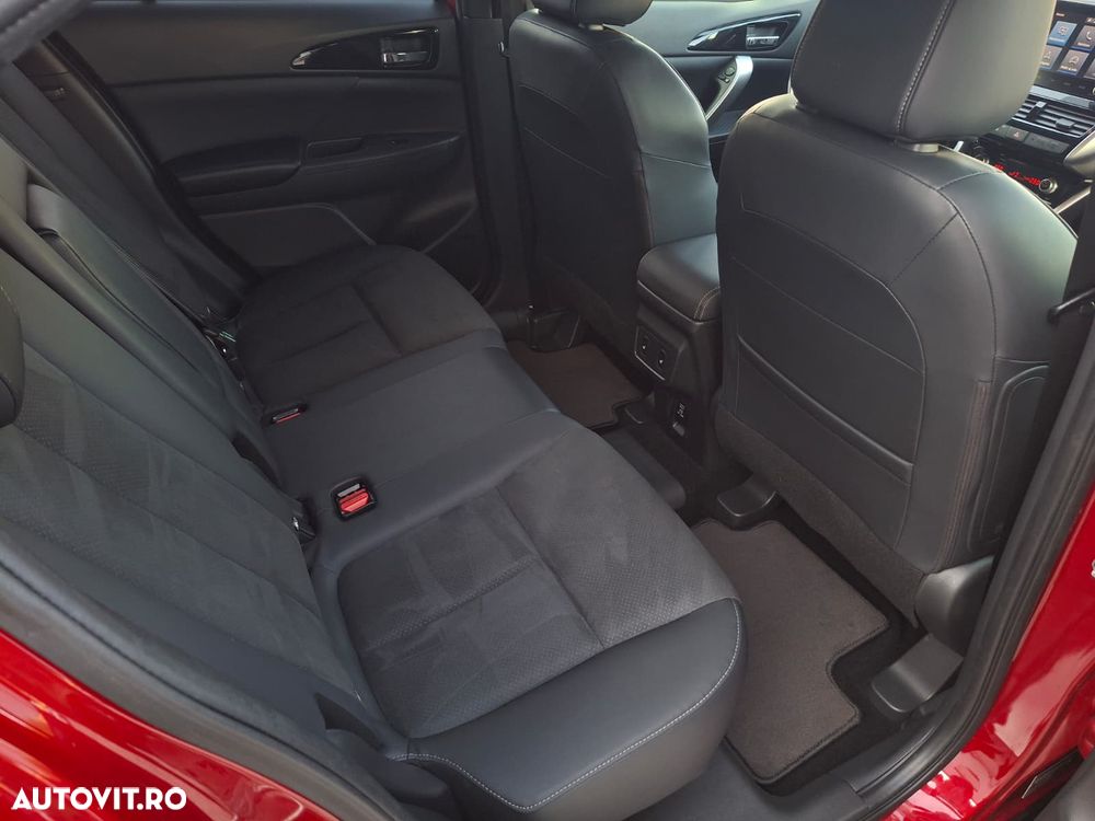 Mitsubishi Eclipse-Cross - 13