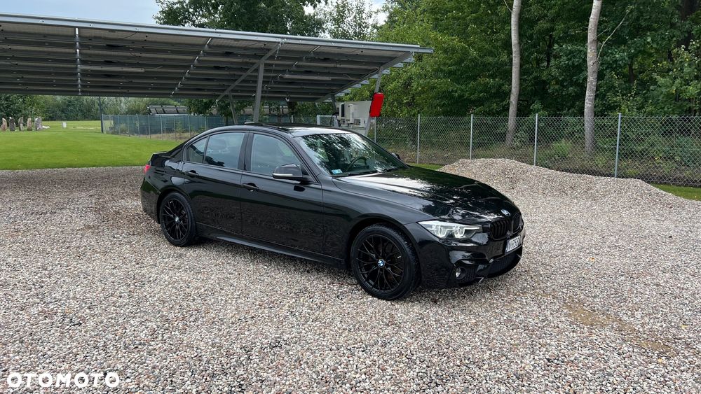 BMW Seria 3 330i Sport Line - 2