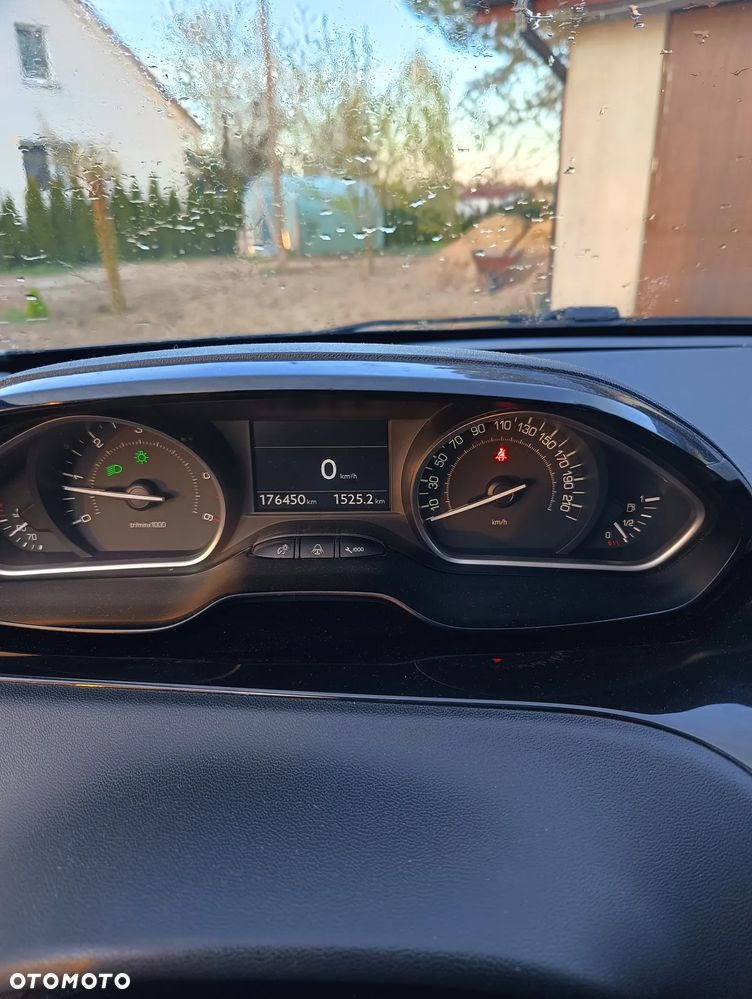 Peugeot 208 1.6 e-HDi Allure STT - 14