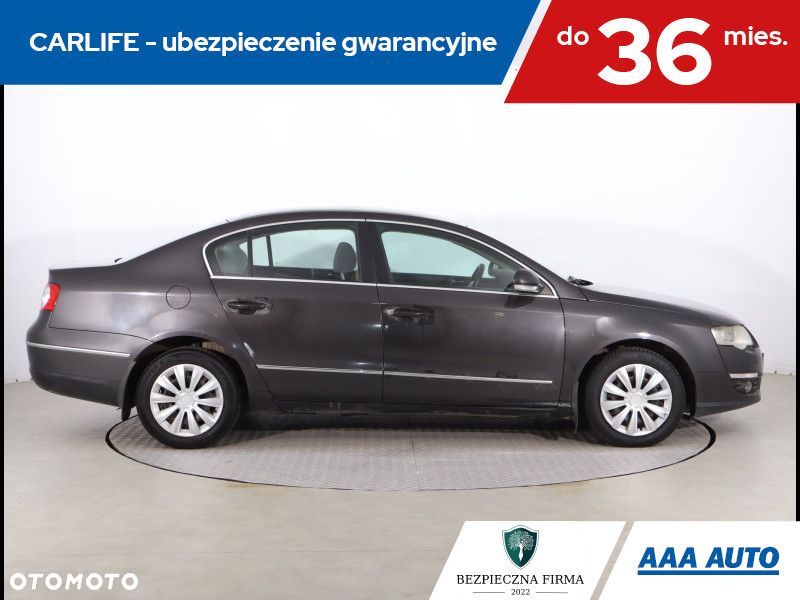 Volkswagen Passat - 7