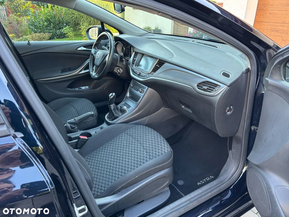 Opel Astra V 1.4 T Enjoy - 19