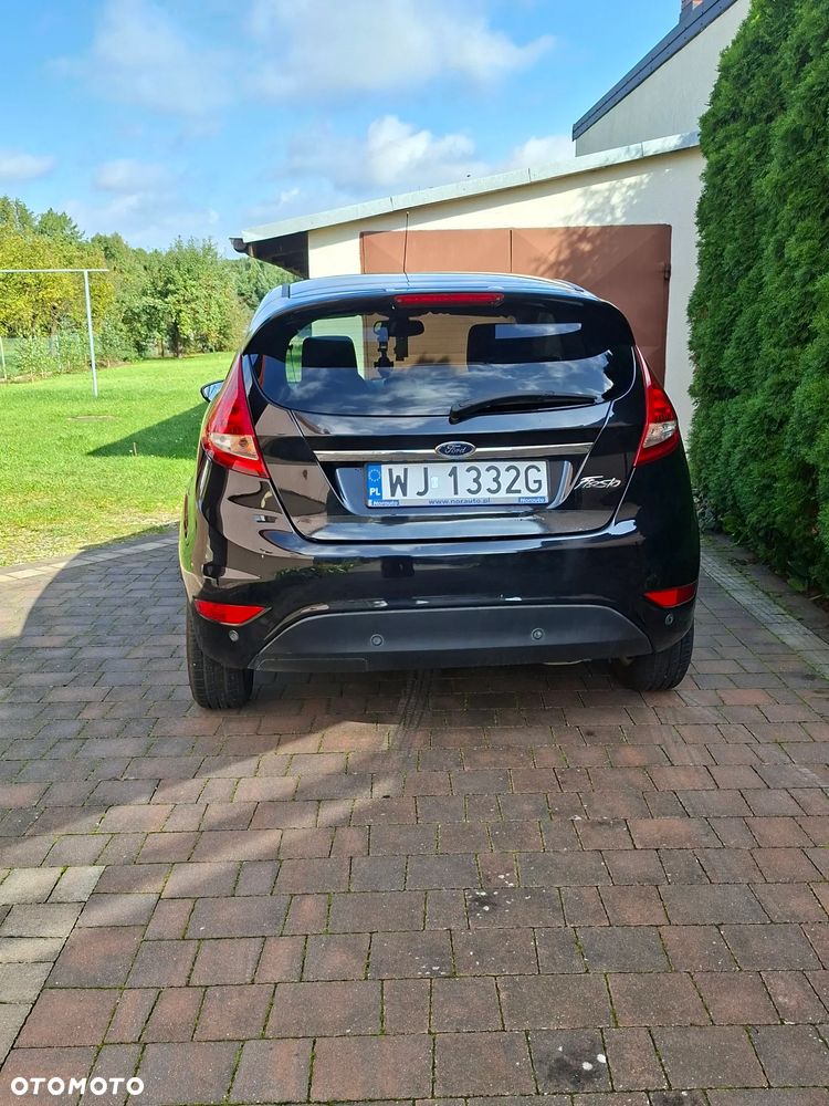 Ford Fiesta 1.25 Ambiente - 2